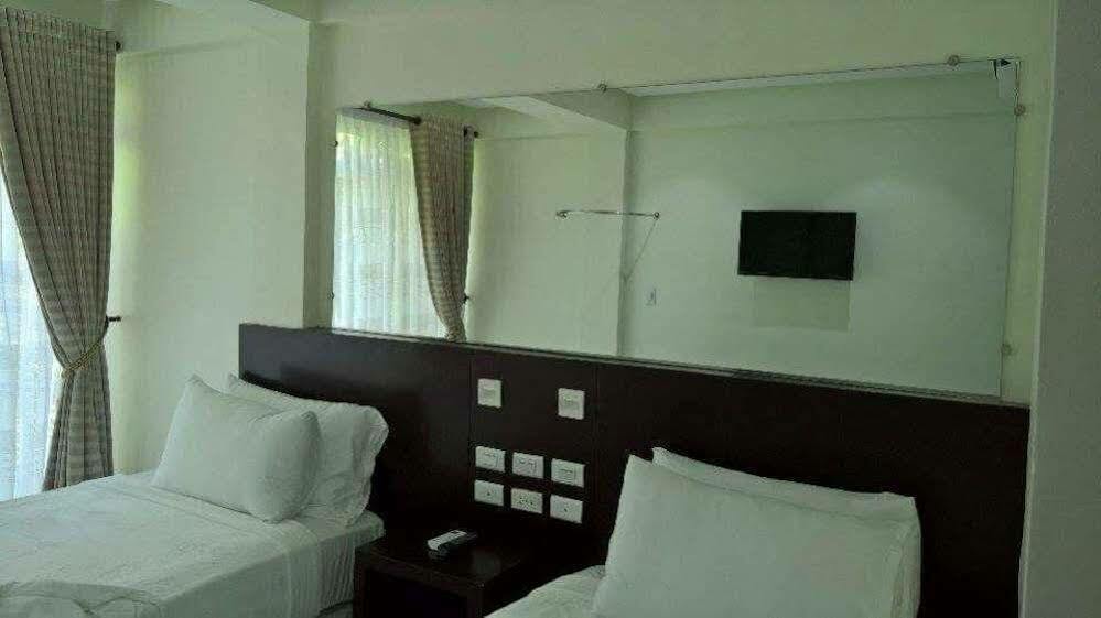 Boracay Midtown Hotel Balabag  Dış mekan fotoğraf
